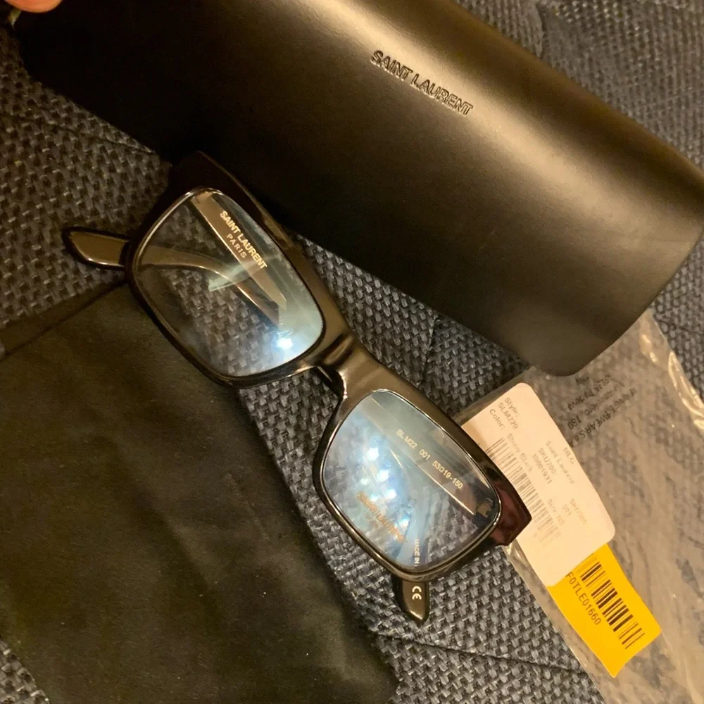 Yves Saint Laurent Glasses with leather case Italy - Picture 8 of 14